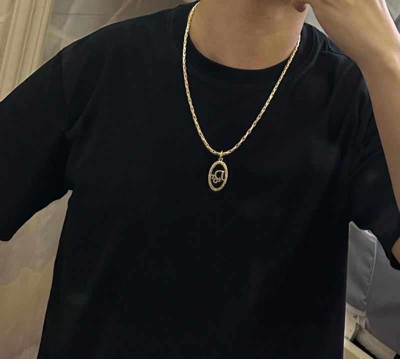 chr1st1an D10r necklaces